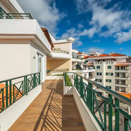 Exquisite Ocean By Madeira Sun Travel * Canico (Madeira)